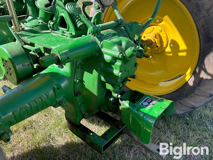 1947-john-deere-model-a-image-13