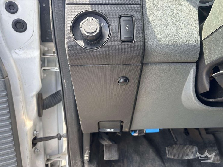 2016-ford-f550-image-32