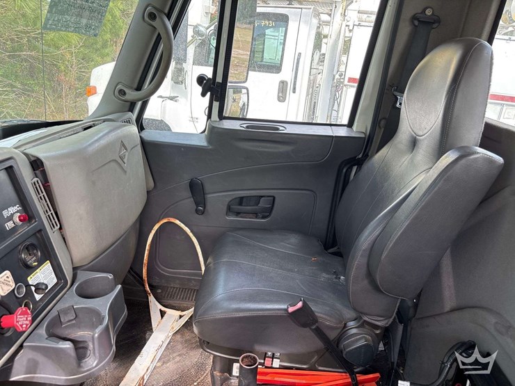 2010-international-durastar-4300-image-48