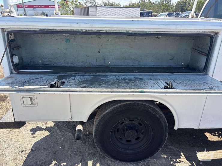 2001-ford-f250-image-18