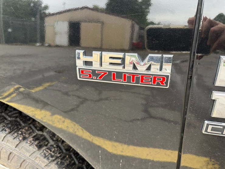 2019-dodge-1500-image-21