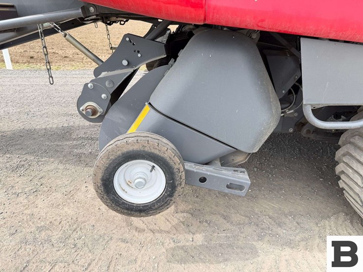 2022-massey-ferguson-2270-image-25