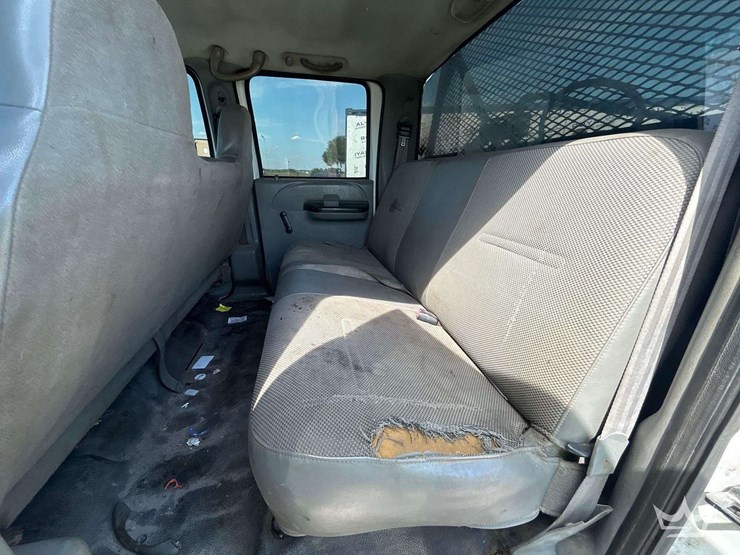 2006-ford-f450-image-30