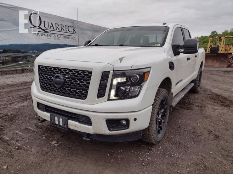 2019-nissan-titan-image-30