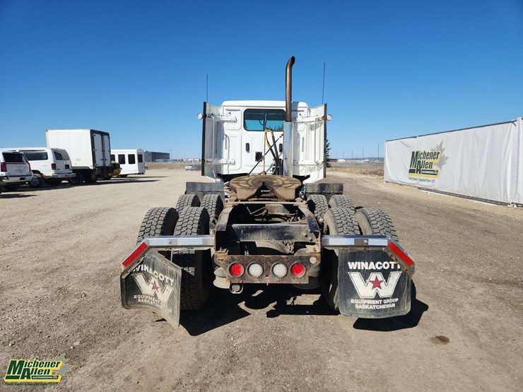 2021-western-star-5700xe-image-21