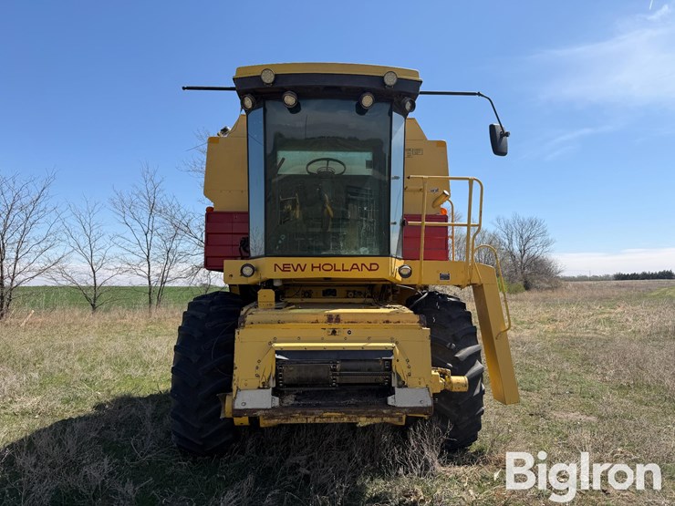 new-holland-tr86-image-2