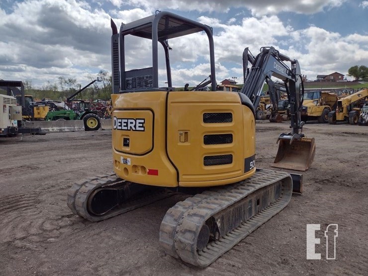 2015-deere-50g-image-47