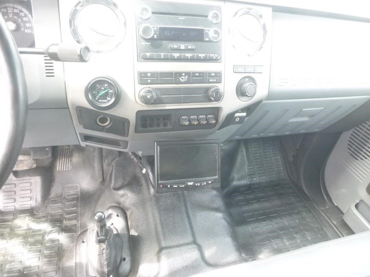 2015-ford-f650-image-18