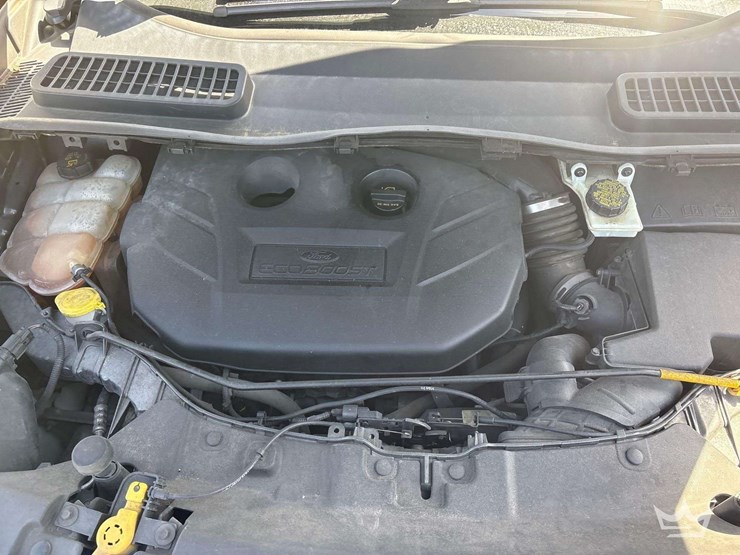 2016-ford-escape-se-image-7