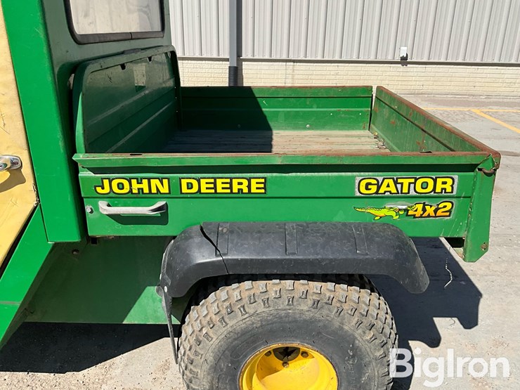 john-deere-gator-image-16