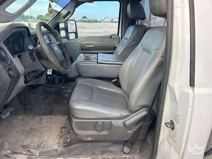 2015-ford-f450-image-13