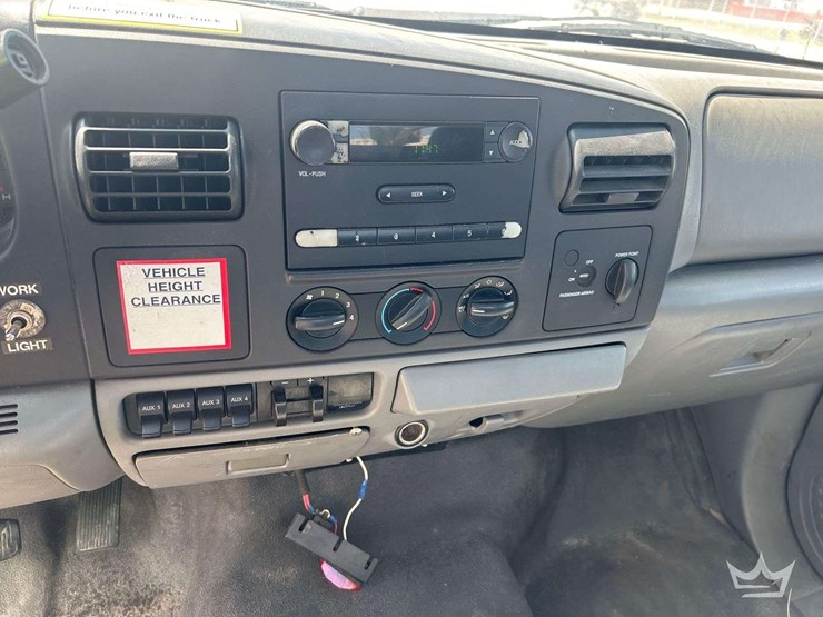 2005-ford-f450-image-14