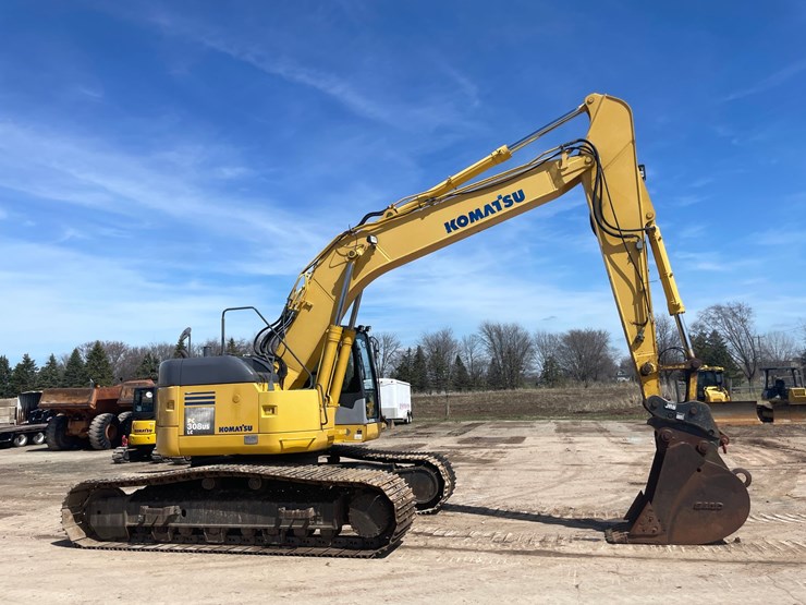 komatsu-pc308-image-4