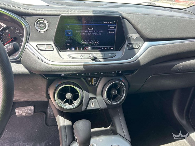 2021-chevrolet-blazer-image-17