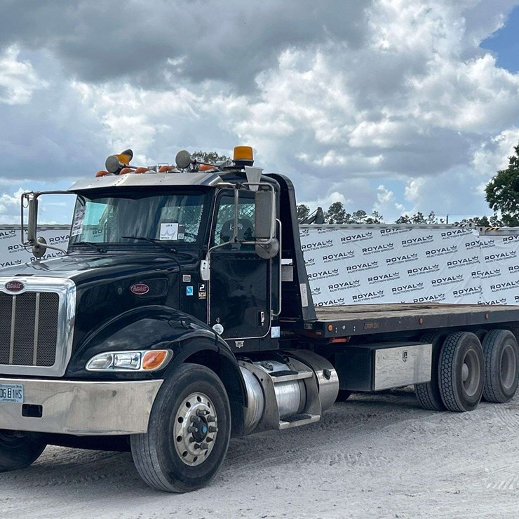 2016 PETERBILT 348