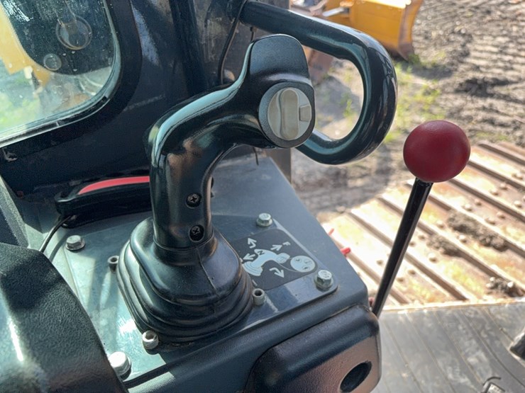 2023-deere-650k-lgp-image-19