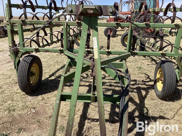 john-deere-40-image-14