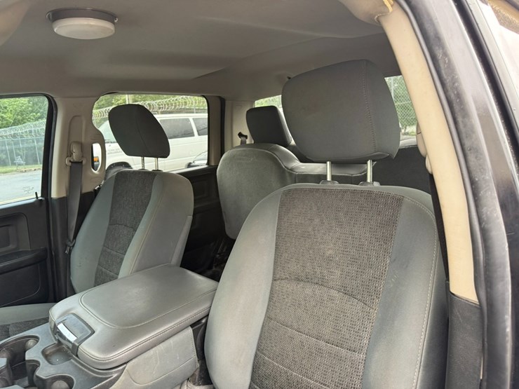 2019-dodge-1500-image-49