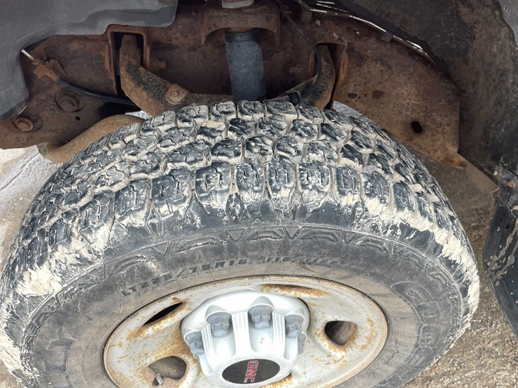 #4043-•-2002-gmc-250-(has-wi-title)-image-12