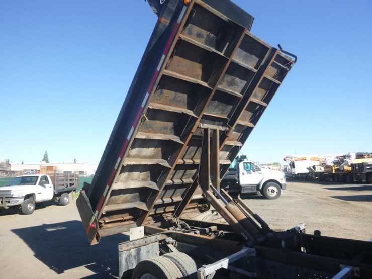 2018-ford-f550-image-10