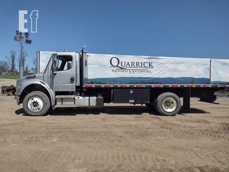 2015-freightliner-business-class-m2-106-image-1