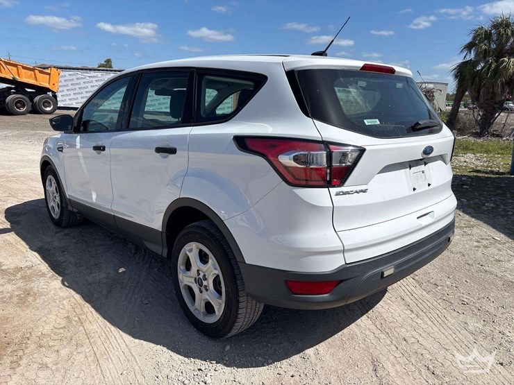 2017-ford-escape-image-4