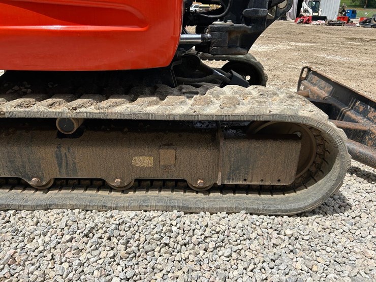 2019-kubota-kx040-4-image-13