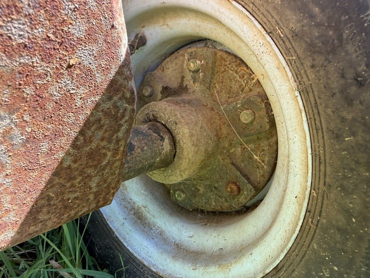 john-deere-8-image-14