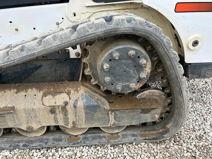 2016-bobcat-t650-image-18
