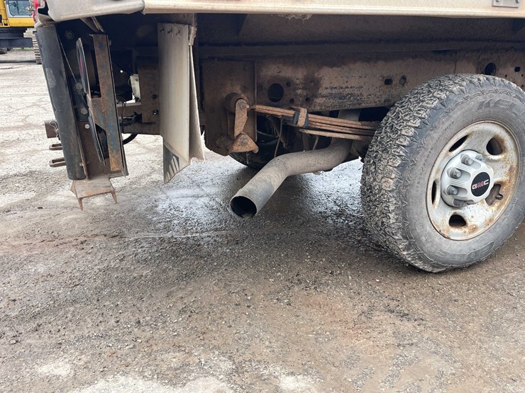#4043-•-2002-gmc-250-(has-wi-title)-image-17