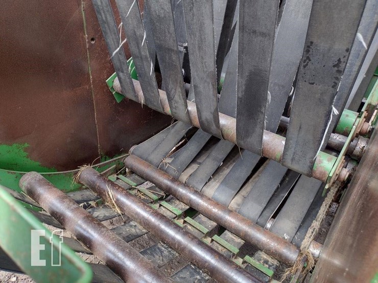 john-deere-410-image-22