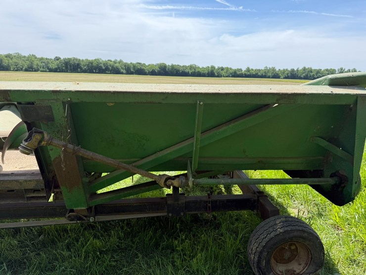 john-deere-8-image-22