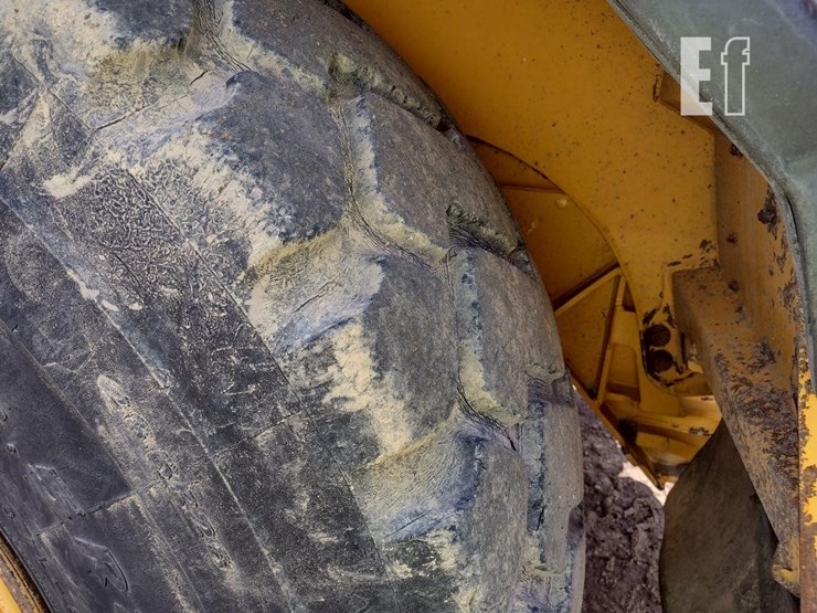 deere-300d-image-20