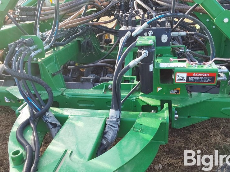 2019-john-deere-n536-image-10