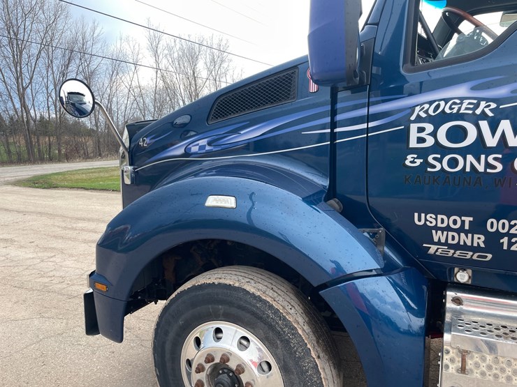 2015-kenworth-t880-image-39