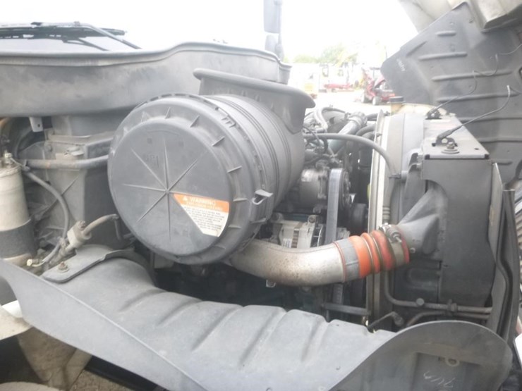 2006-international-durastar-4300-image-17
