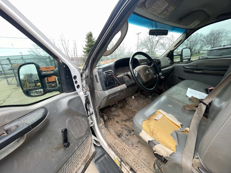 2006-ford-f450-xl-image-98