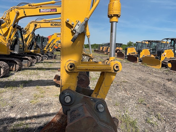2023-kobelco-sk140sr-lc-7-image-18