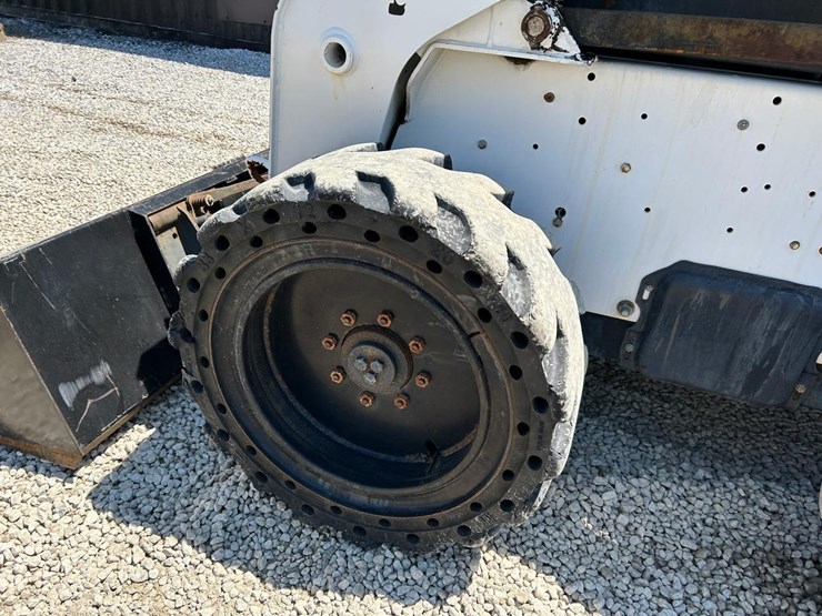 bobcat-s300-image-16