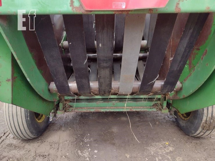 john-deere-410-image-23