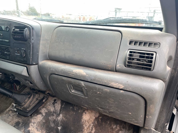 2006-ford-f450-xl-image-109
