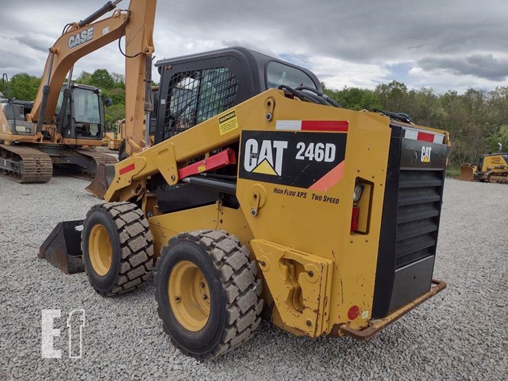 2016-caterpillar-246d-image-36