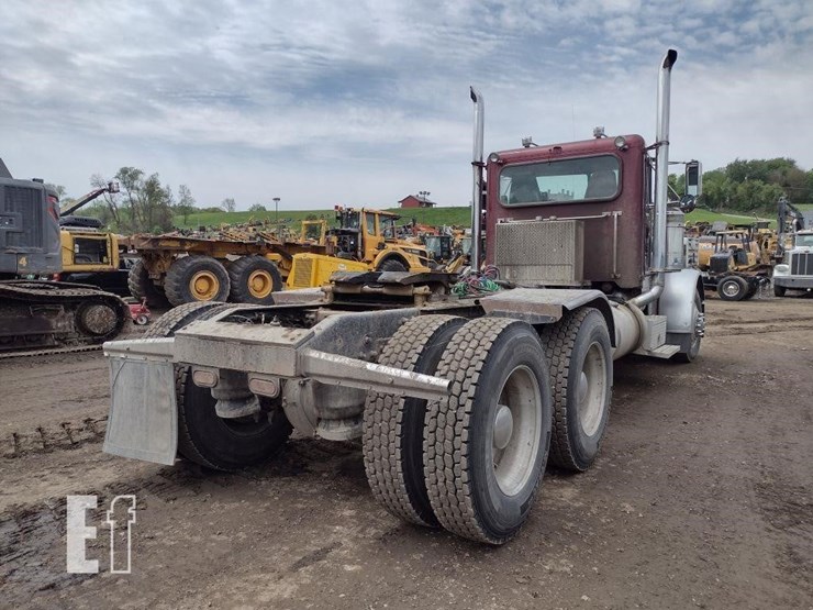 2005-peterbilt-379-image-41