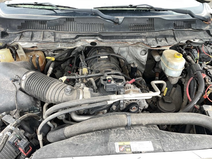 2015-dodge-ram-3500-image-112