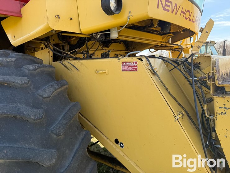 new-holland-tr86-image-16