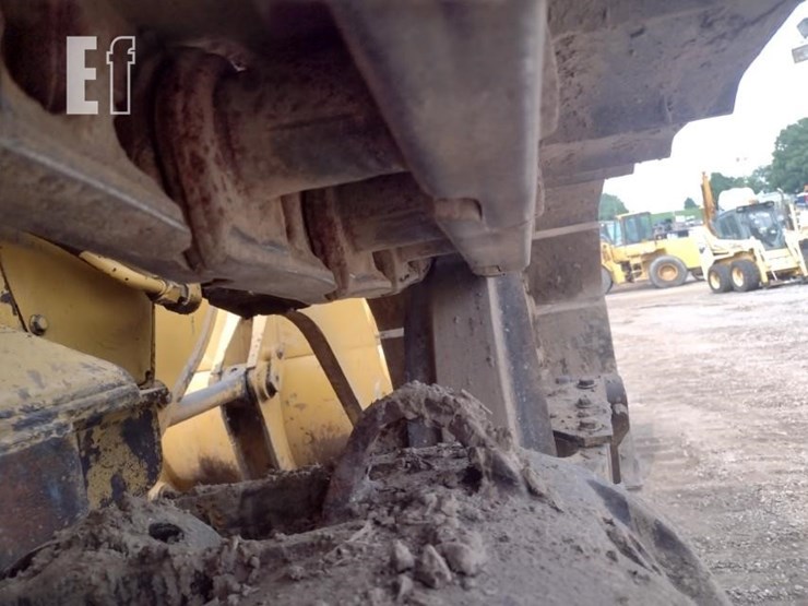 2005-caterpillar-953c-image-37