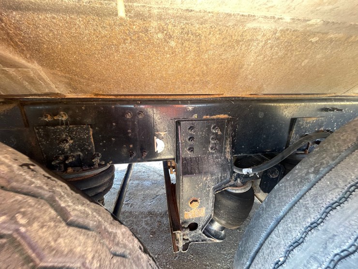 #4014-•-2013-quad-axle-mack-dump-truck-(has-wi-title)-image-41