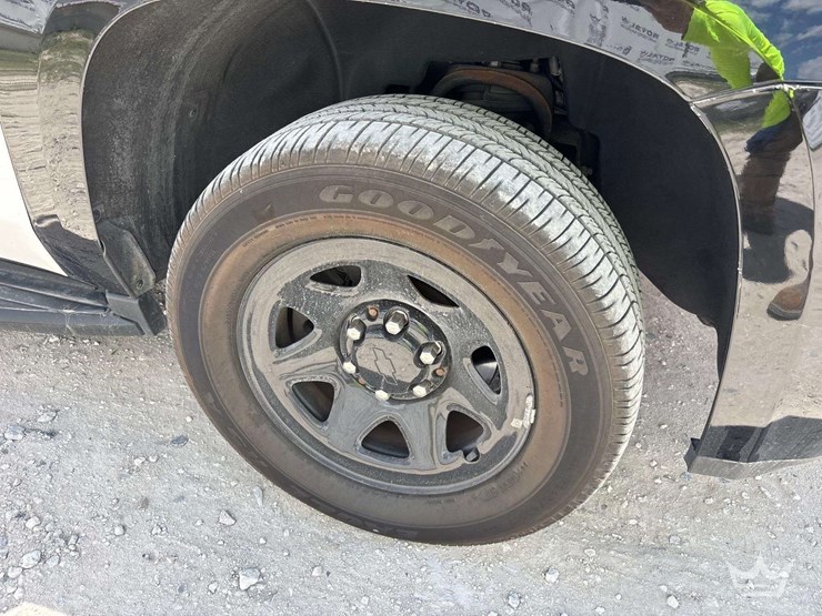 2019-chevrolet-tahoe-image-26