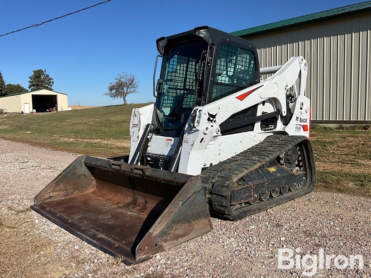 2018-bobcat-t740-image-1