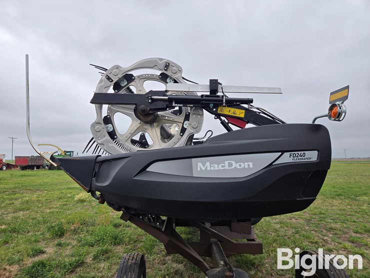 2023-mac-don-fd240-image-8